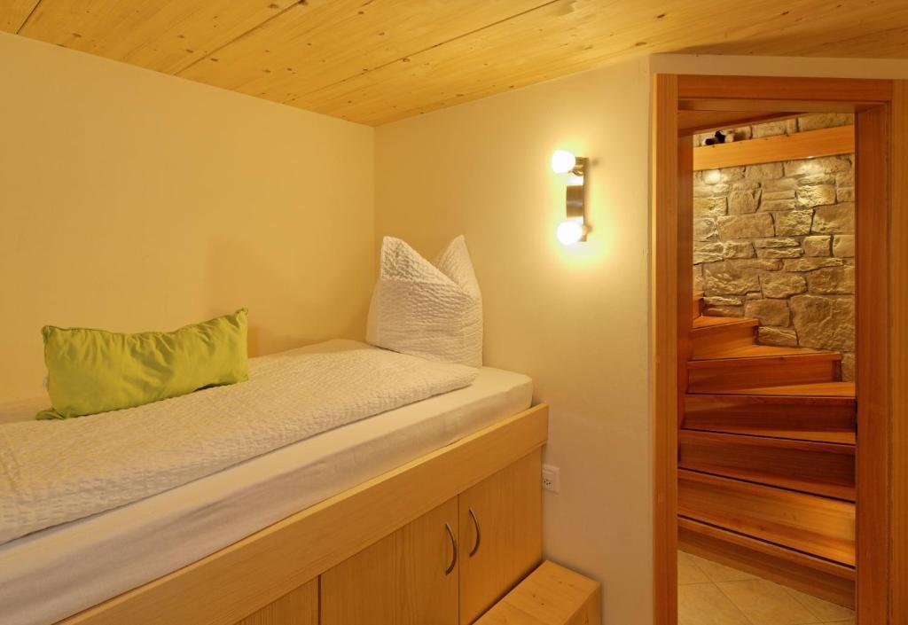 Ferienwohnung Chalet Püzji Zermatt Zimmer foto
